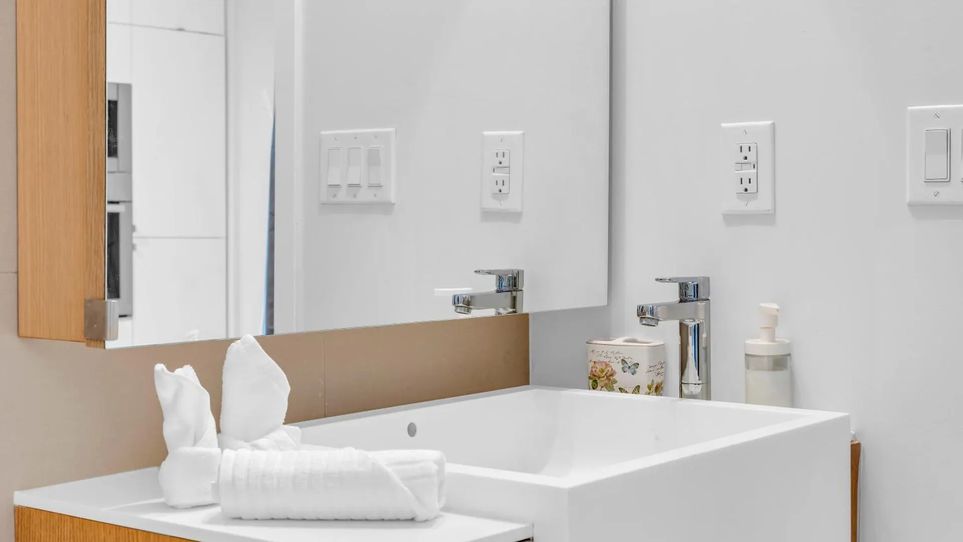 Apartment Spadina Modern Suites Toronto